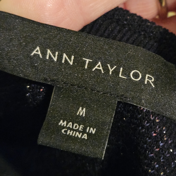 Sparkley Holiday Sweater. - Picture 6 of 7